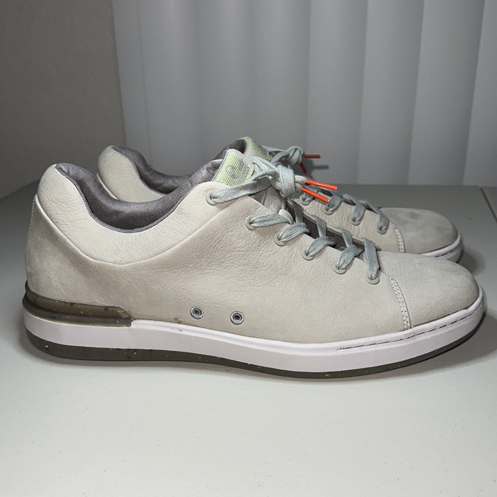 EARTH ELEMENTS NEW, size 13, very comfy, last one!